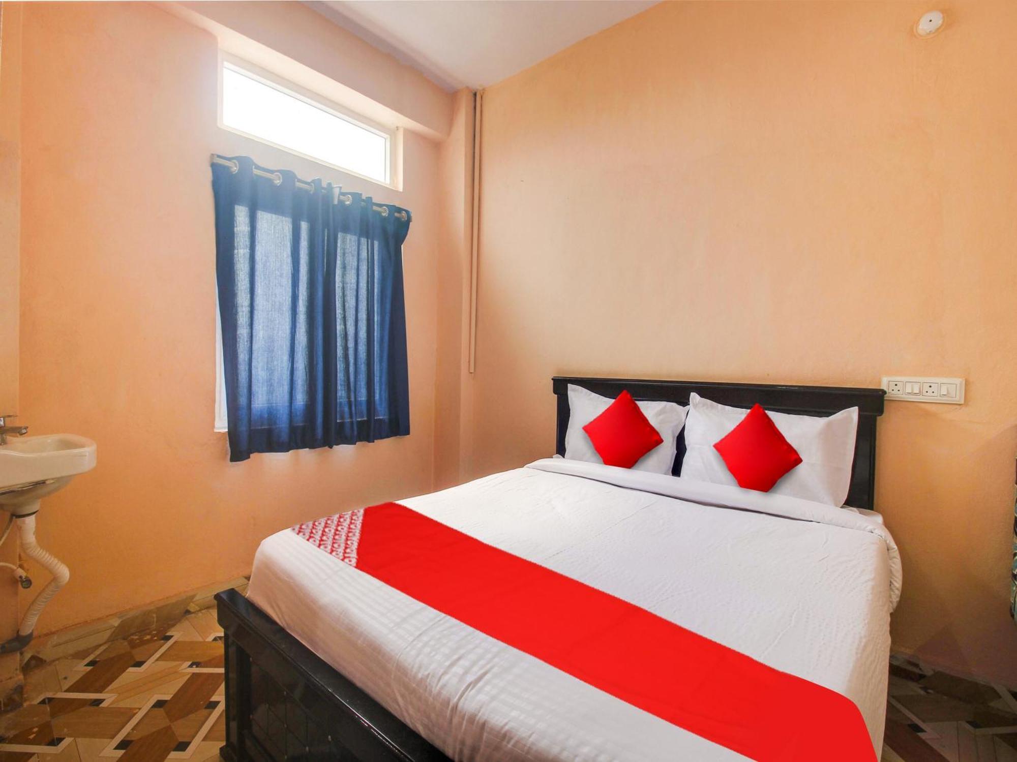 Hotel O R.J.International Pedda Ambarpet Exterior foto